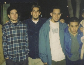 Mike Shinoda wspomina Chestera Benningtona publikujc pierwsze zdjcie Linkin Park