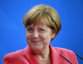 Angela Merkel na koniu! Odsonito wyjtkowy pomnik przedstawiajcy kanclerz Niemiec! ZDJCIE