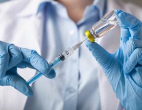 Synne zjawisko odpowiedzialne za niepodane reakcje po szczepieniu? To ponad dwie trzecie przypadkw