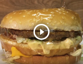 Co dzieje si z burgerem z McDonaldsa po polaniu go kwasem siarkowym?!