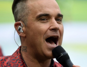 Robbie Williams w dziecistwie. Jak wyglda jako mody chopiec? Zobaczcie!