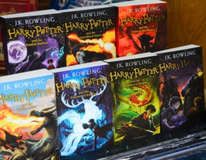 Harry Potter: Kartki jednego egzemplarza byy nasczone syntetyczn marihuan!