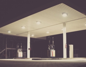 Skutki niedzieli bez handlu: stacje benzynowe podnosz ceny produktw spoywczych