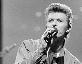 David Bowie: Fani upamitni muzyka w oryginalny sposb! 