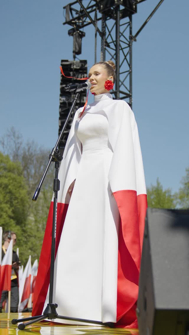 Hymn Polski w wykonaniu...