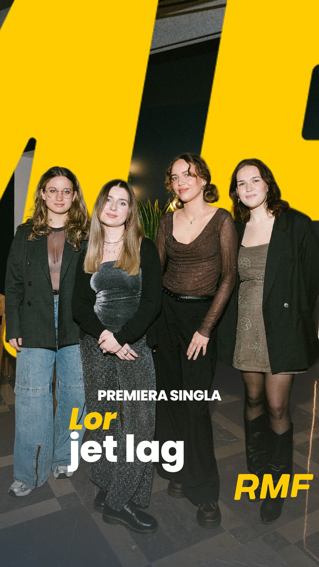 Dziewczyny z @lorofficial...