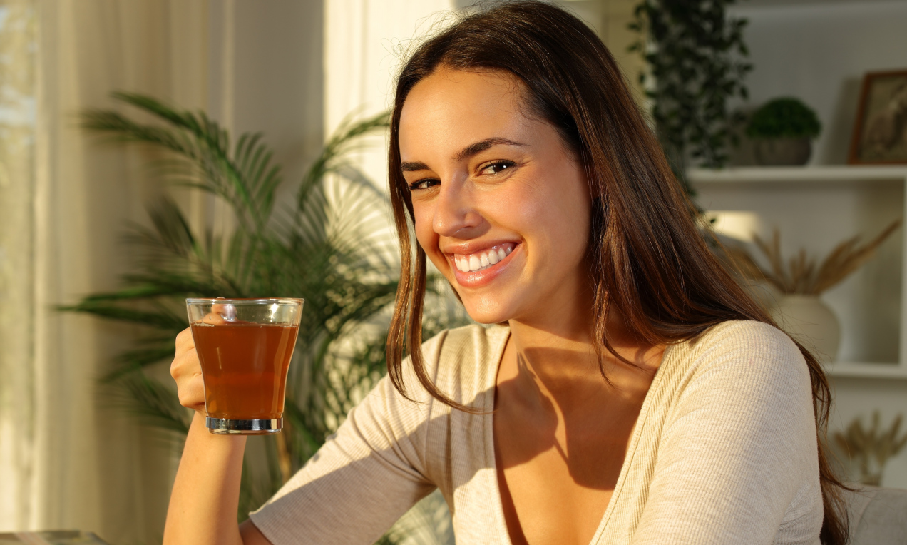 To najlepsza herbata na noc. Wspiera wątrobę, pomaga na refluks, ból brzucha czy nudności