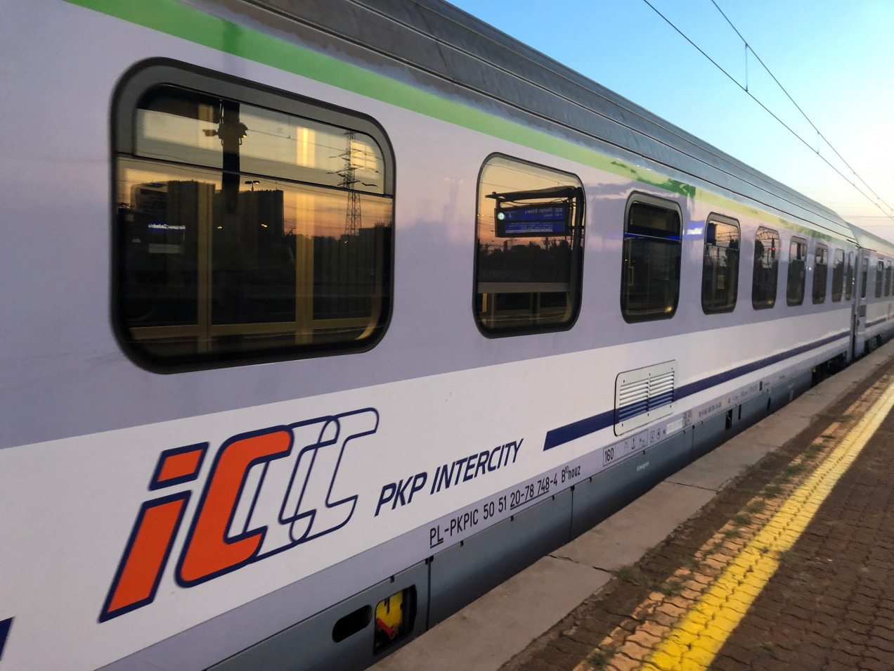 PKP Intercity zmienia zasady sprzedaży biletów. To dobra wiadomość dla podróżnych