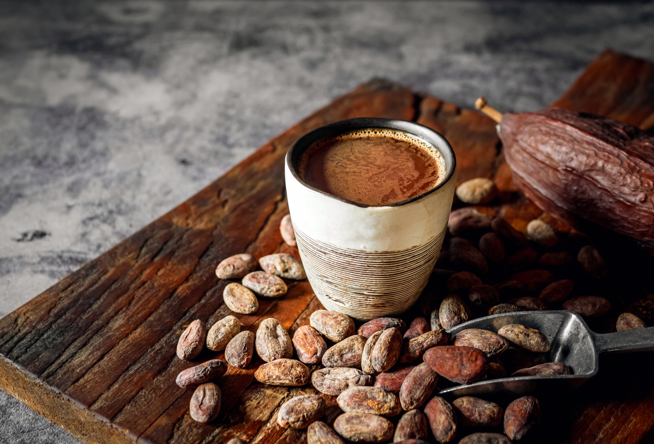 Prowadzisz siedzący tryb życia? To dlatego powinieneś sięgnąć po kakao