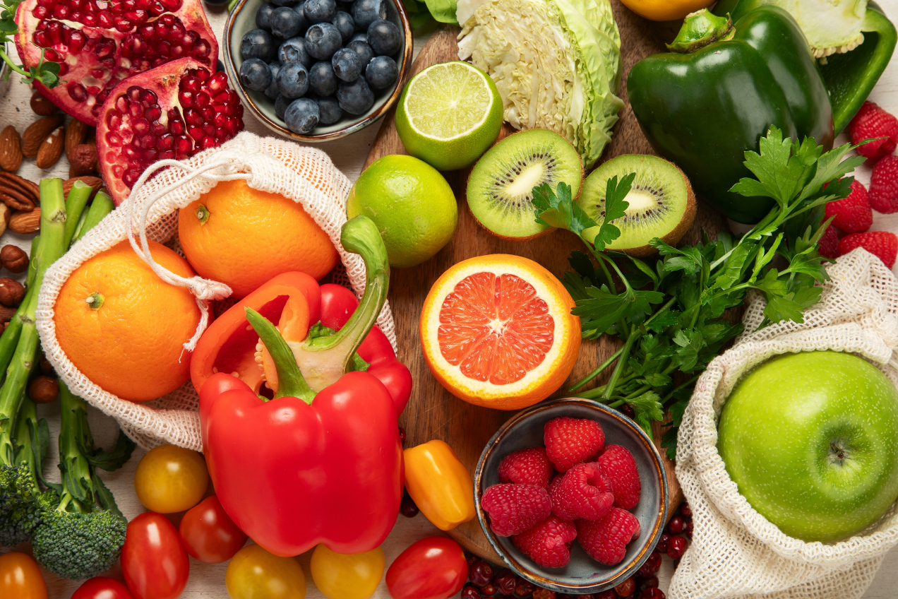 Nie pomarańcza, ani cytryna. To ten mały owoc ma najwięcej witaminy C