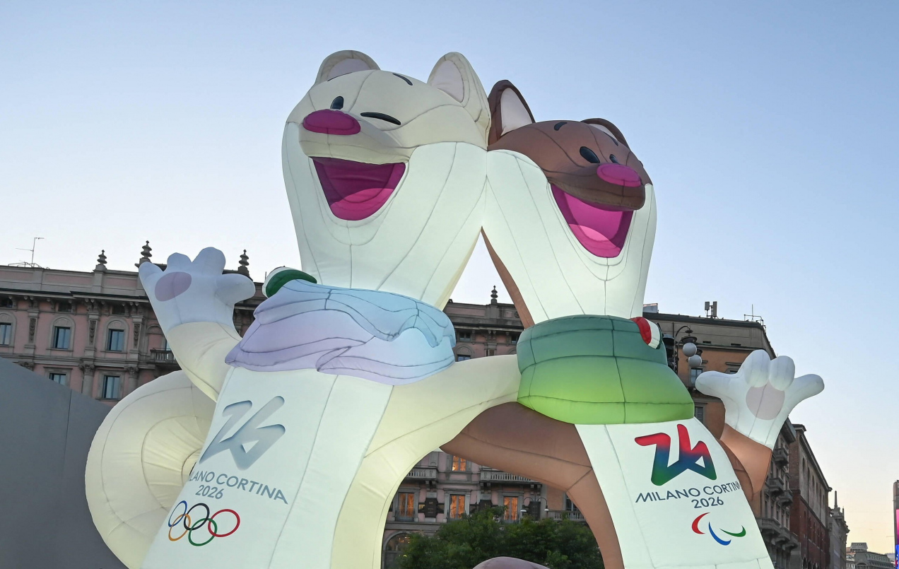 Poznaj maskotki Zimowych Igrzysk Olimpijskich 2026! Tina i Milo zostały zaprojektowane dzieci