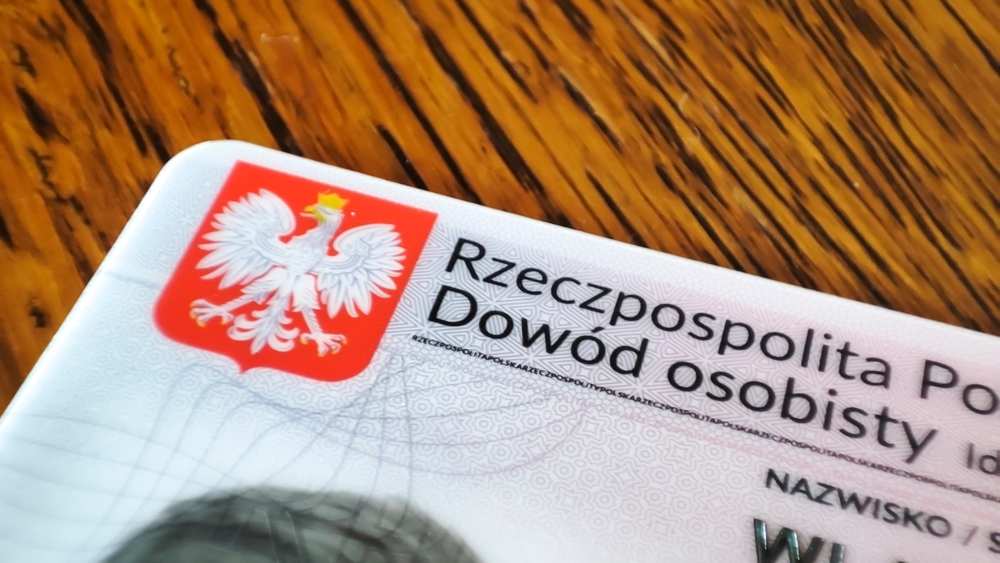 Koniec wymiany dowodu co 10 lat? Seniorzy czekają na rewolucję w przepisach!