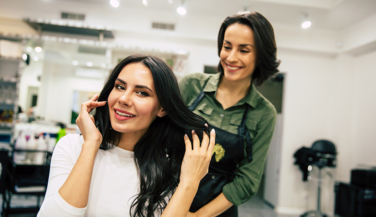 Czy przycinanie włosów wzmacnia je? Specjaliści nie pozostawiają wątpliwości