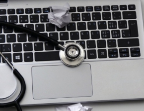 Projekt e-recepty: Lekarz bdzie bada pacjenta przez internet?