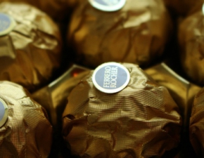 Znamy przepis na podlaskie Ferrero Rocher, czyli kulki kaszanki w posypce z drobniutko posiekanej cebuli