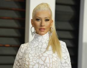 Christina Aguilera kompletnie nago. Rozpala zmysy odziana jedynie w skrzane rkawiczki ZDJCIA                