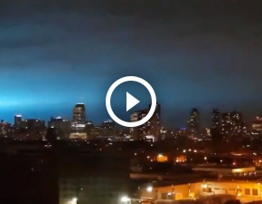 Eksplozja w elektrowni: Nad Nowym Jorkiem niebo rozbyso! Mieszkacy byli przeraeni WIDEO