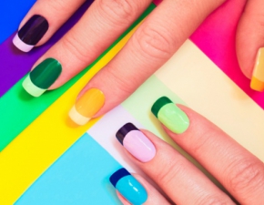 Trendy manicure na lato 2019. Wzory, french i abstrakcja