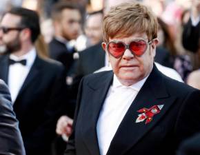 Elton John jest chory. Wokalista odwołuje koncerty