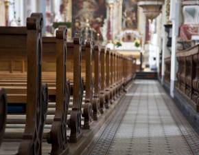 Boe Narodzenie 2022. Czy 25 grudnia udzia w mszy jest obowizkowy dla wiernych?