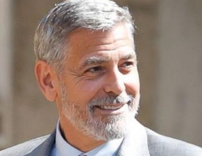 George Clooney mia wypadek: W jego skuter wjechaa furgonetka