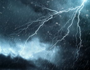 Uwaga na niebezpieczne zjawiska. IMGW ostrzega przed burzami i gradem! Prognoza pogody na 14 maja