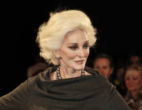 Najstarsza supermodelka w półnagiej sesji zdjęciowej. Carmen DellOrefice ma 91 lat i nie wstydzi się tego FOTO