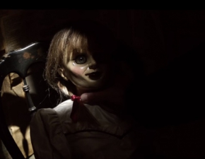 Przeraajca lalka Annabelle powraca w nowym zwiastunie filmu Annabelle: Narodziny za