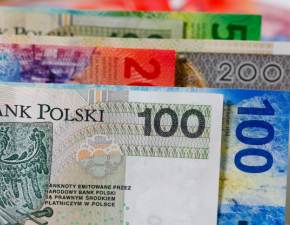 Zoty odrabia straty. Kurs walut, 15.03.2022: euro, dolar, frank, funt i rubel
