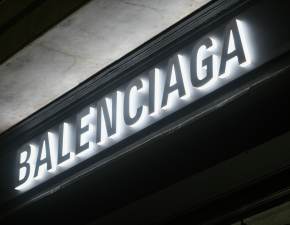 Balenciaga sprzedaje spódnicę z ręcznika za 3 tysiące złotych FOTO 