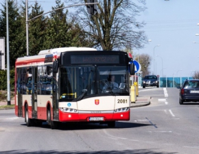 Pobia kontrolera biletw, bo... przeszkodzi jej w robieniu makijau