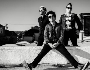 Green Day wracaj: posuchaj piosenki Bang Bang!