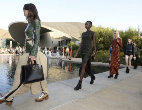 Pokaz nowej kolekcji Louis Vuitton w Palm Springs
