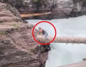 Kobieta zaryzykowaa yciem, by zrobi sobie zdjcie w wodospadzie. Internauci api si za gow WIDEO