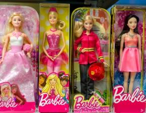 Lalki Barbie z wypadajcymi wosami i bielactwem? Mattel wprowadza rnorodno
