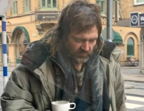 Bezdomny Polak potrzebuje pomocy. Rozpoznajesz go? Poruszajca historia mczyzny yjcego na ulicy w Szwecji