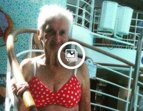 90-letnia babcia w bikini. Internet j pokocha!