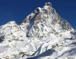 Pijany turysta w Alpach: Pomyli drog do hotelu ze szlakiem na szczyt gry!