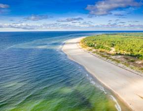 Najlepsze plaże w Europie 2022. W rankingu znalazł się także polski akcent!