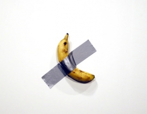 Banan przyklejony do ściany wyceniony na 120 tys. dolarów! 
