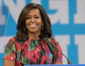 Michelle Obama publikuje zabawny kadr ze lubu. Para moda z tortem na twarzy!