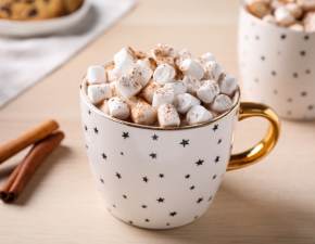 Gorące kakao z piankami. Idealny napój na zimowe wieczory! PRZEPIS