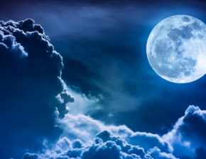 Pełnia Księżyca - październik 2021. Pierwsze takie zjawisko w tym roku!