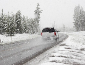 Intensywne opady śniegu i oblodzenia w wielu miejscach. Prognoza pogody na środę 5 lutego
