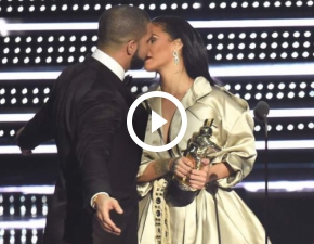Drake wyzna Rihannie mio na gali MTV!
