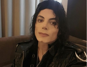 Michael Jackson nadal koncertuje! Zobaczcie jego nowe wcielenie