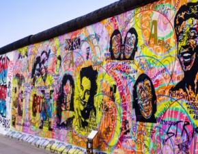 Upadek Muru Berliskiego we wspomnieniach Marcina Jdrycha: Nie przypuszczaem, e na moich oczach rozgrywa si bdzie wielkie historyczne wydarzenie