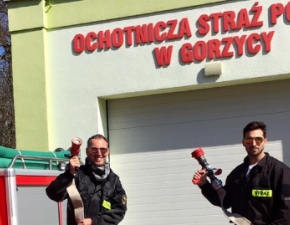 Rafa Malak i Krzysztof Gojd kupili wz straacki dla OSP Gorzyca! 