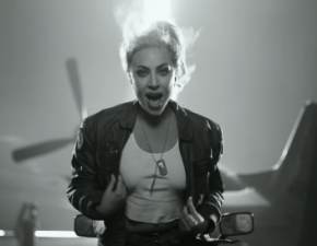 Spektakularny klip z Lady Gagą I Tomem Cruisem zapowiada kontynuację kultowej produkcji. Top Gun wraca na ekrany! WIDEO