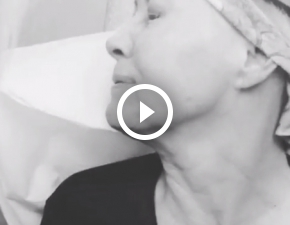 Gwiazda Beverly Hills 90210 opublikowaa film z chemioterapii. Aktorka walczy z rakiem piersi  